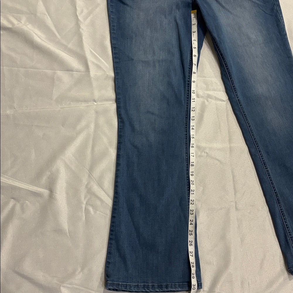 Woman’s Wit & Wisdom Jeans in Deep Blue Wider Leg, size 14 - Picture 4 of 8